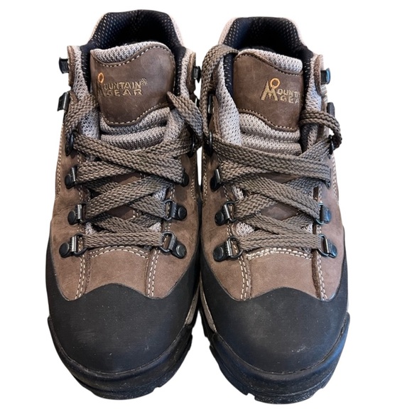 Mountain Gear Boots, size 7 - Picture 1 of 8